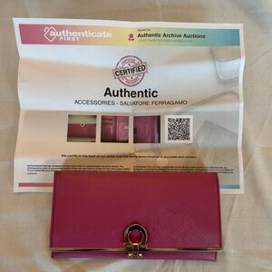 Salvatore Ferragamo Pink Walket